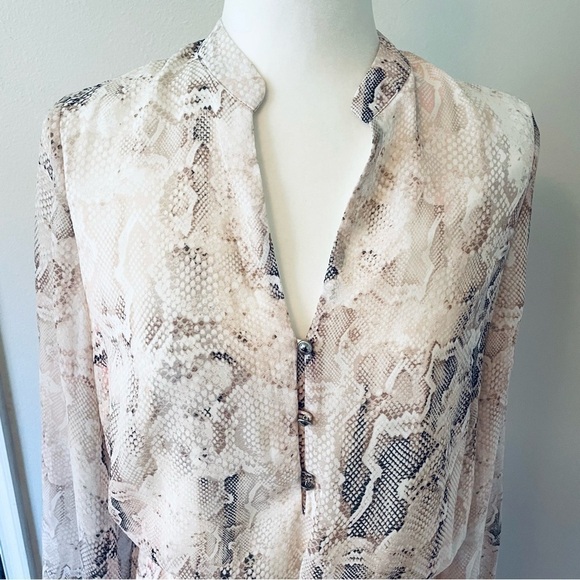 WHITE HOUSE BLACK MARKET Blouson Dress – Pink Python Print – Size 10 - Picture 3 of 10